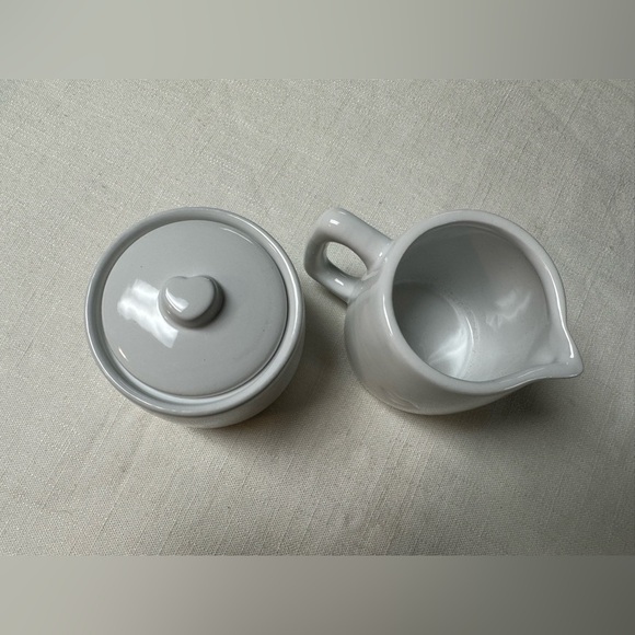 Cream and Sugar set - Picture 2 of 5